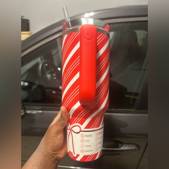 Stanley Candy Cane Twist 40oz Quencher - Picture 9 of 13